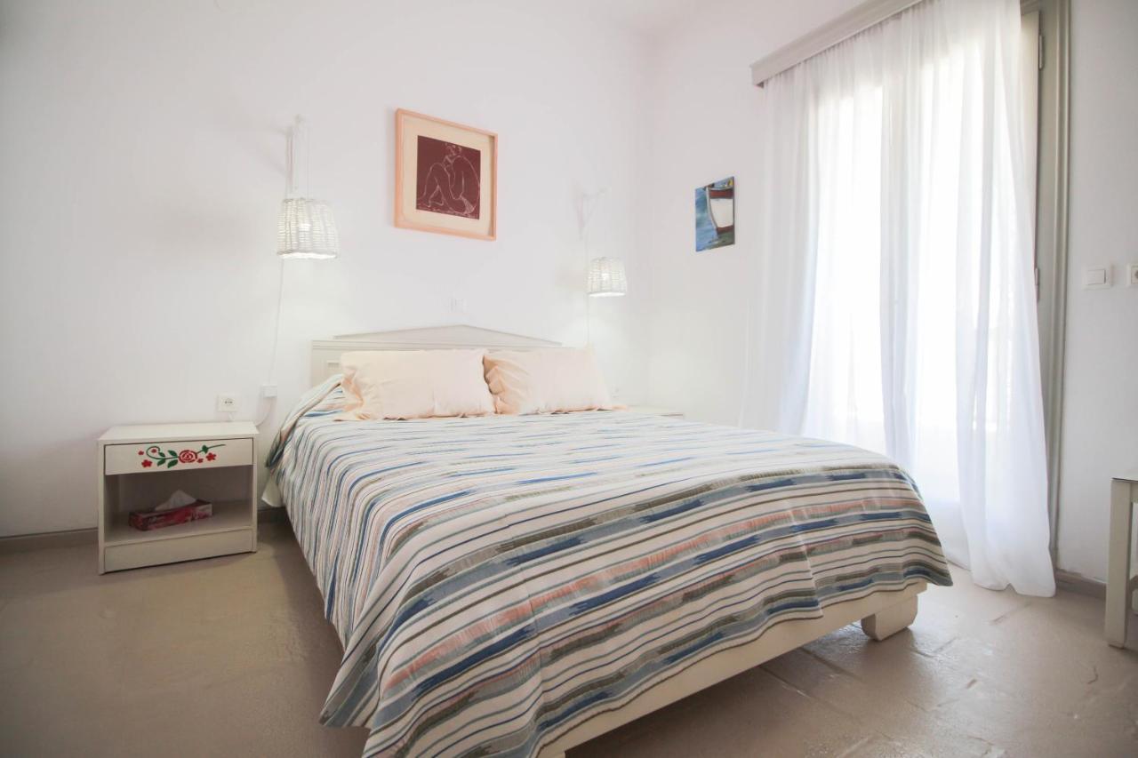 Villa With View Of Agios Ioannis And Pool With Jacuzzi Exterior photo